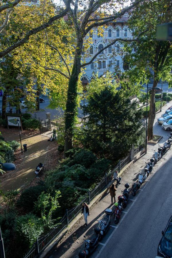Casa Juli: 70Mq-Centro-Triëst Buitenkant foto
