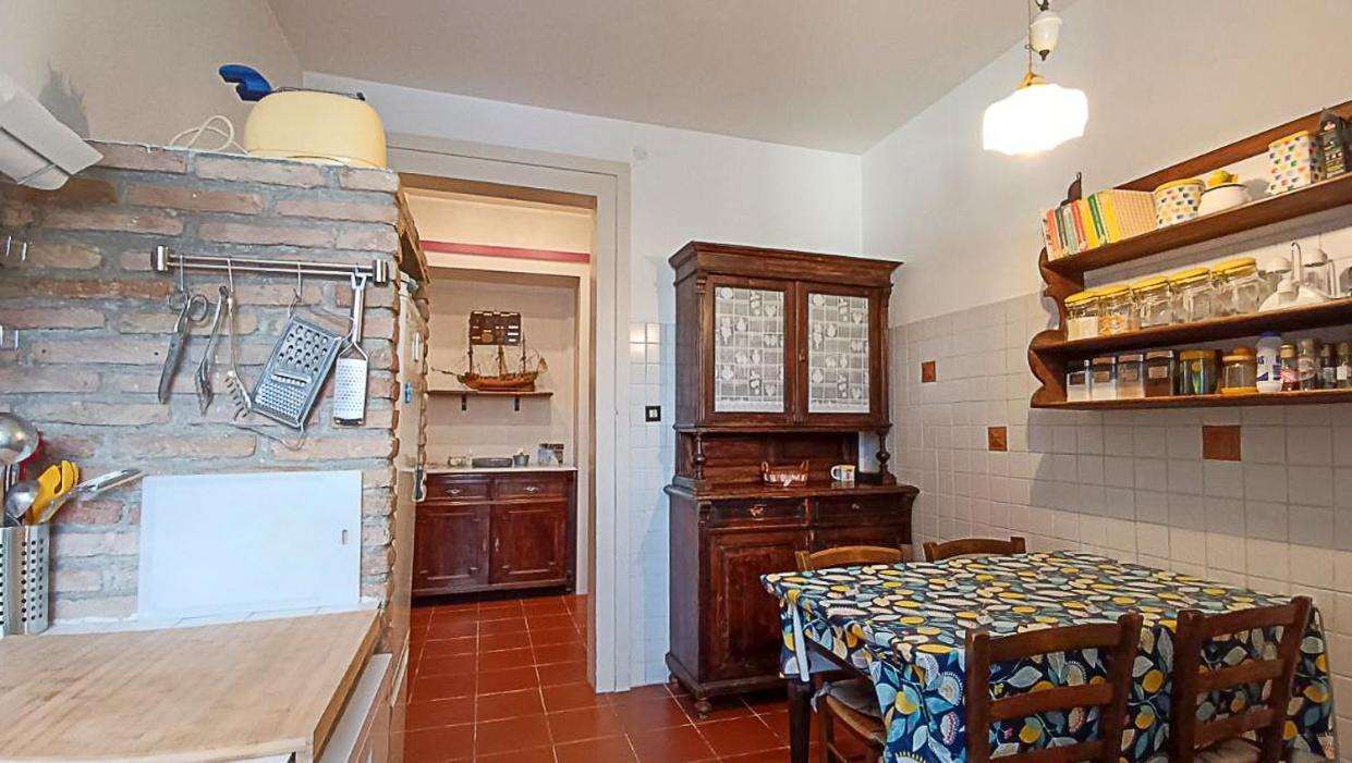 Casa Juli: 70Mq-Centro-Triëst Buitenkant foto